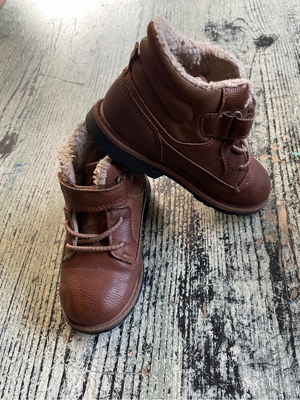 Toddler Oshkosh Dress Boots - size 9